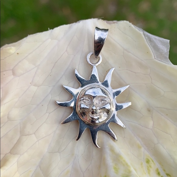 Sterling Silver Sun 🌞 Pendant - Picture 12 of 16